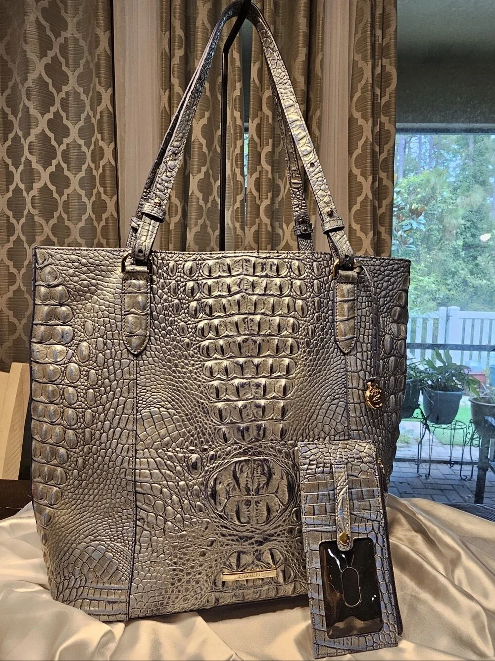 Brahmin Large Abigail Tote & Matching Slim Card Wallet Serenity Ombre Melbourne - Picture 6 of 13